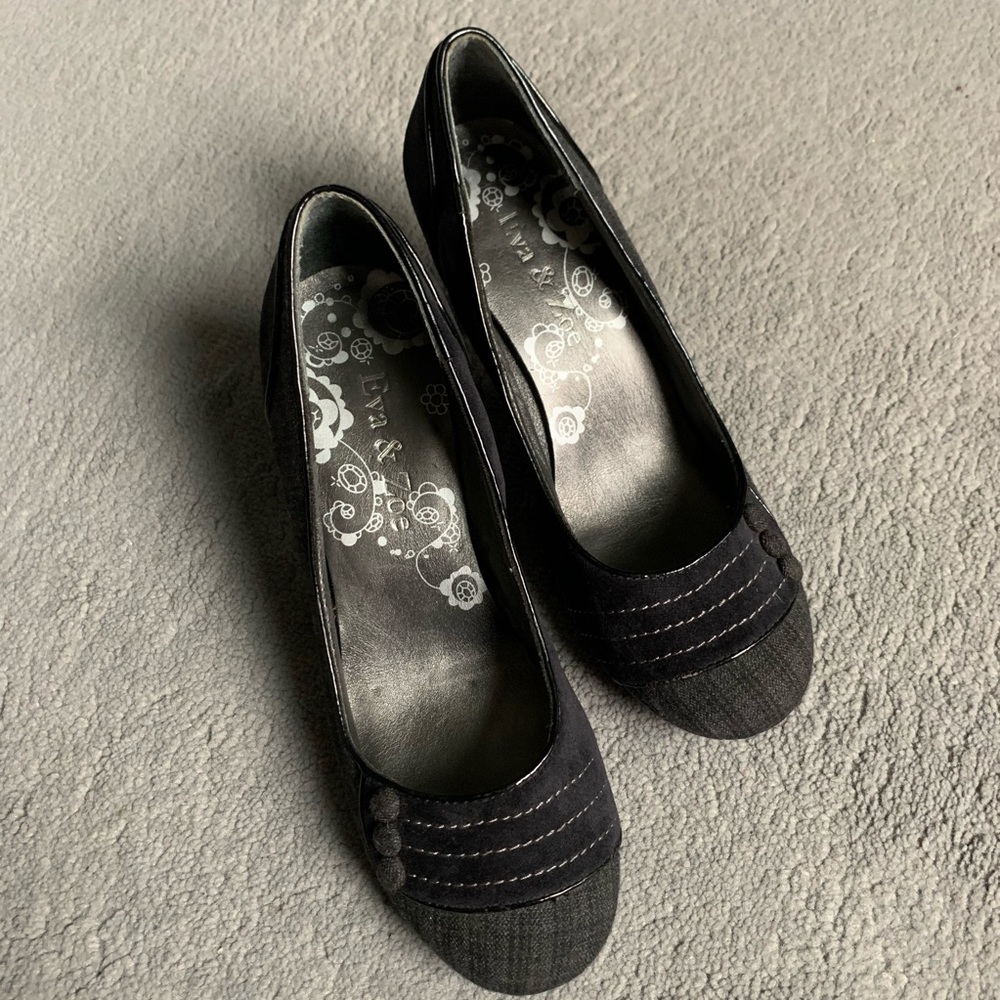 Eva & Zoe Capital Noir Plaid Shoe